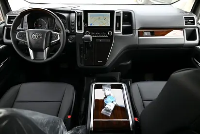 صورة 7 لـ 2026 Toyota GRANVIA