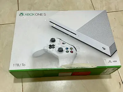 Xbox 1 S - 1000 GB