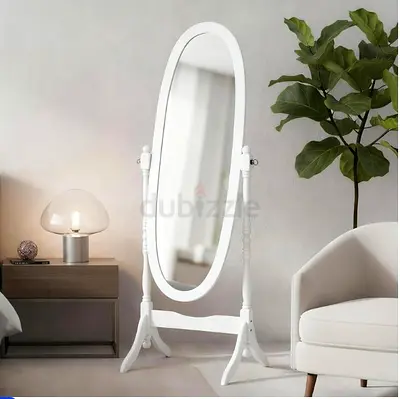 Oval floor mirror. Vintage.
