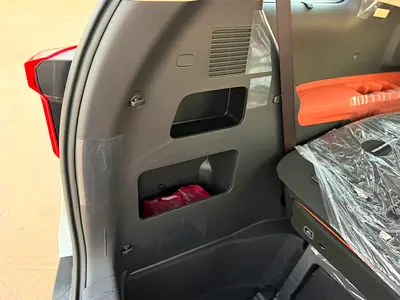 2026 KIA CARNIVAL 缩略图 10