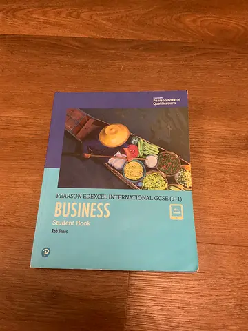 Edexcel IGCSE Business Student Book (Excellent Condition)