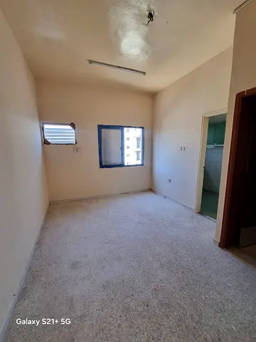 r Rent in Al Nabba, Sharjah A well-maintained studio apartment approved for bachelors, located in a prime area close to all essential services and pu