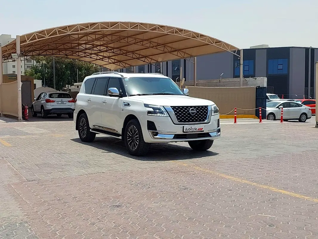 Nissan Patrol 2024 — photo 1 of 15