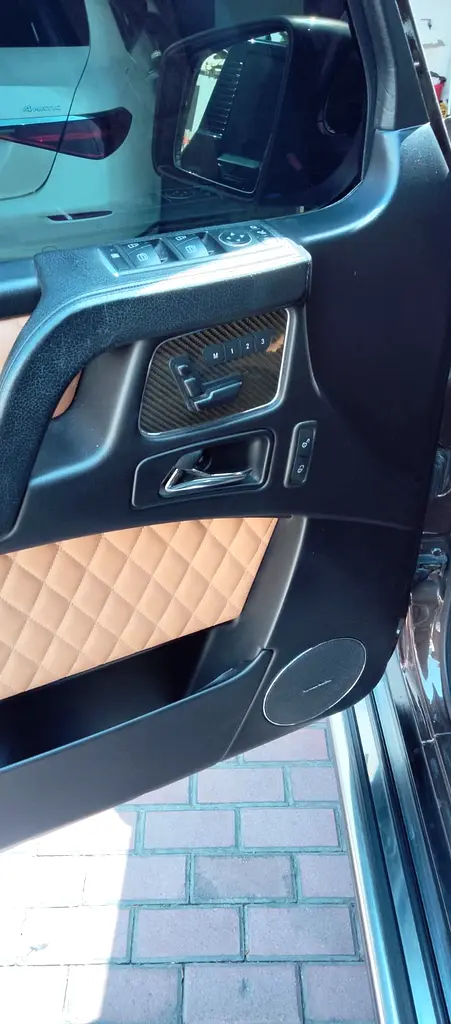 Mercedes-Benz G-Class 2015 — photo 1 of 9