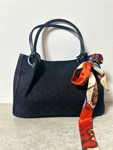 Gucci StYLe Monogram signature canvass tote