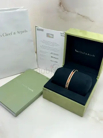 Authentic Van Cleef And Arpels Perlee Signature Bracelet Size 18