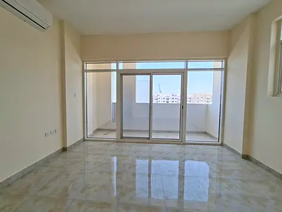 Limited Offer 1bhk with belcony and walldrop only 38k brand new appartment prime Location sharajh