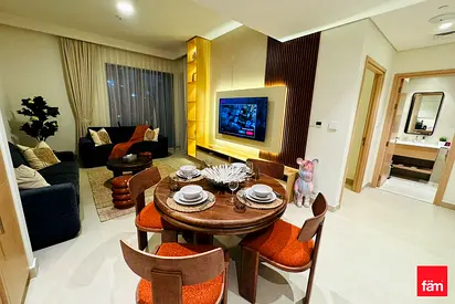 Waterfront Living | Fully Furnished | Luxurious