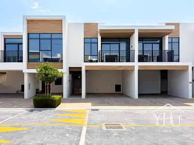3BR Bliss Villa | Parkfacing | Ready Now