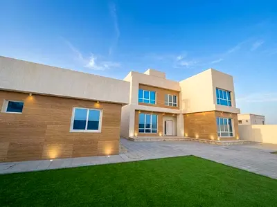 LUXURY 4 MASTER BR VILLA | MAJLIS | DRIVER ROOM
