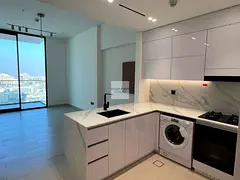 UNFURNISHED I PRIME LOCATION I BALCONY