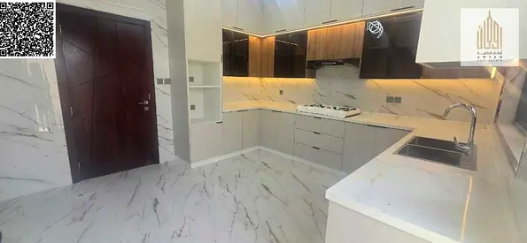 Townhouse with excellent finishes and a prime location