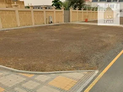 Large residential plot of land, corner location, excellent location