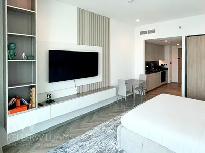 Lovely Furnished studio balcony Business Bay & Burj Khalifa view