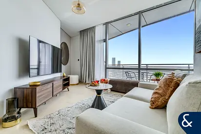 Beautifully Upgraded | Vacant Now | Balcony