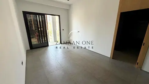 Massive Layout | New Building | Ready to Move | Family Community