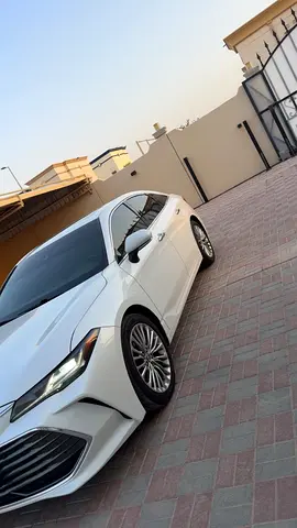 2019 Toyota Avalon Limited GCC Specs - Fully Loaded