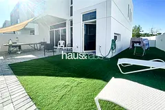Well Kept | End Unit | Close to Pool and Park