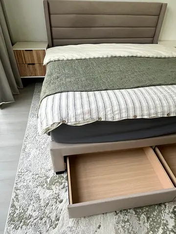 King Bed with Mattress