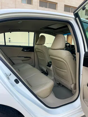 2016 Honda ACCORD — миниатюра 8