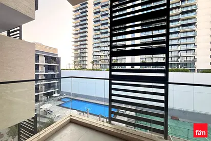 Vacant Pool View Study room Spacious layout