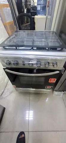 Used freestanding gas oven and hob (good working condition)