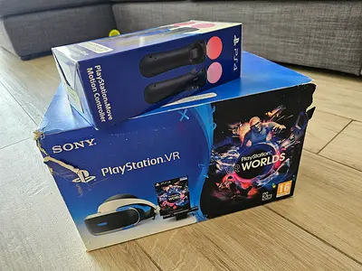 PlayStation VR headset with Move controllers (boxed)