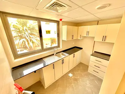 Brand new studio separate kitchen near to paark