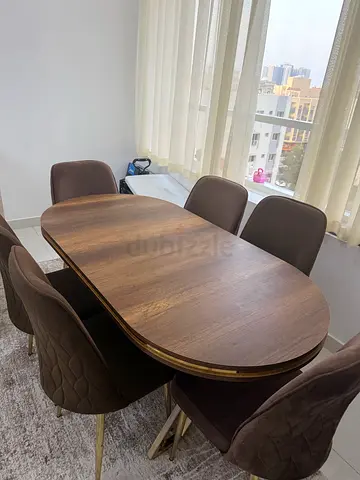 Wooden Oval Dining Table with 6 Upholstered Chairs - Excellent Condition