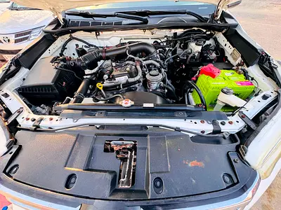 صورة 12 لـ 2018 Toyota HILUX