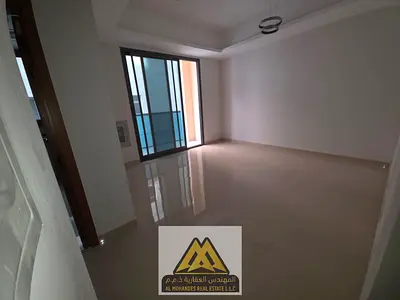 فرصة مميزة للإيجار السنوي شقة أول ساكن بتشطيبات سوبر ديلوكس، في موقع راقي وهادئ داخل الحميدية 1، مناسبة جداً للعائلات الباحثة عن الراحة