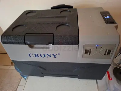 Crony 30L fridge freezer 12 volt / 240 / Solar .