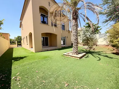 Huge Size Stand Alone 4-BR Villa Available For Rent in La Quinta