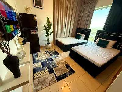 EXECUTIVE MASTER ROOM WITH SMART TV