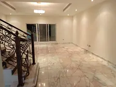 IN MIRDIF NO FLIGHT PATH BEHIND MIRDIF CITY CENTRE GOOD SIZE 4 BED/HALL WITH MAID ROOM VILLA FOR REN