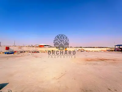Front of main road 20000 sqft yard 2 labour rooms full interlock annually rent 350k