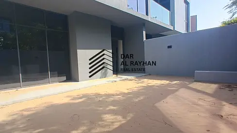 Super Hot Distress Deal | Freehold 4BHK Corner Townhouse with Private Majlis | Azalea, Massar _Shar