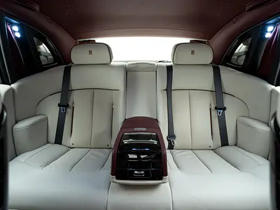 2024 ROLLS-ROYCE PHANTOM — миниатюра 15