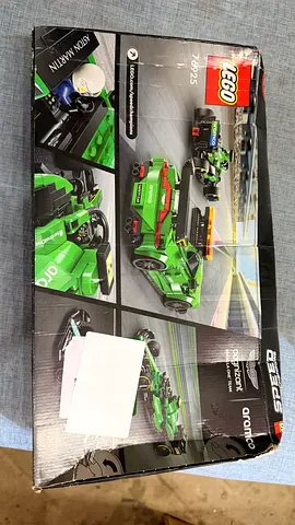 LEGO Speed Champions Aston Martin Racing Car