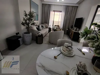 فرصة استثمارية مميزة تملك غرفة وصالة  أقساط شهرية مريحة حتى 6 سنوات  مناسب للسكن و الاستثمار في مساكن أزها فيوز | منطقة العامرة _ عجمان|
