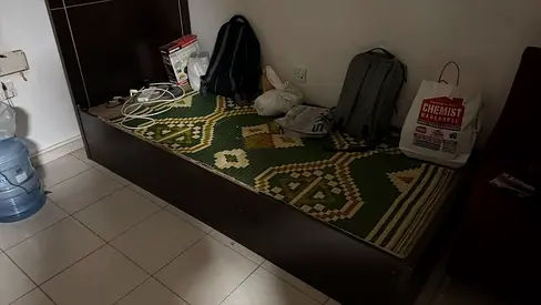 Single coat , Single bed