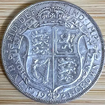🔥1924 British Half Crown Silver Coin - Vintage Collectible ( VF condition)😍🔥