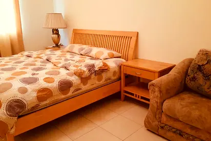 Master bedroom with en-suite bath