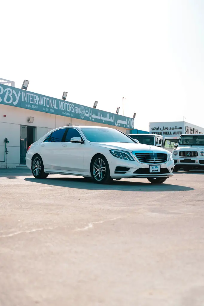 Mercedes-Benz S-Class 2015 — photo 1 of 20