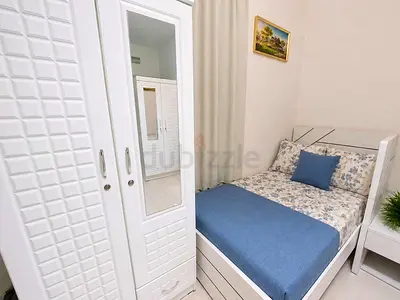 EXECUTIVE BED SPACE NEAR GARDENS METRO STATION 0.5 minutes of WALK