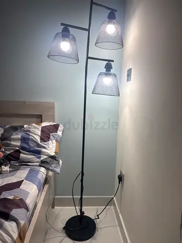 Black 3-Arm Mesh Floor Lamp - Good Working Condition