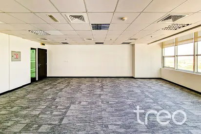 Spacious | DMCC License | Well Fiited