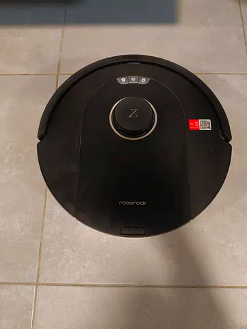 Roborock Robot Vacuum Cleaner - Black, Good Working Condition