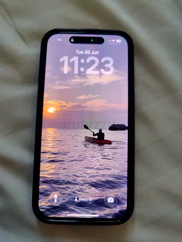 iPhone 15 pro (with case) - Good working condition