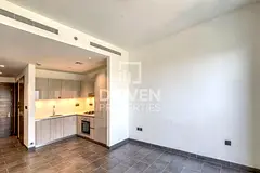 Unfurnished | 10 Mins from Downtown | Burj View